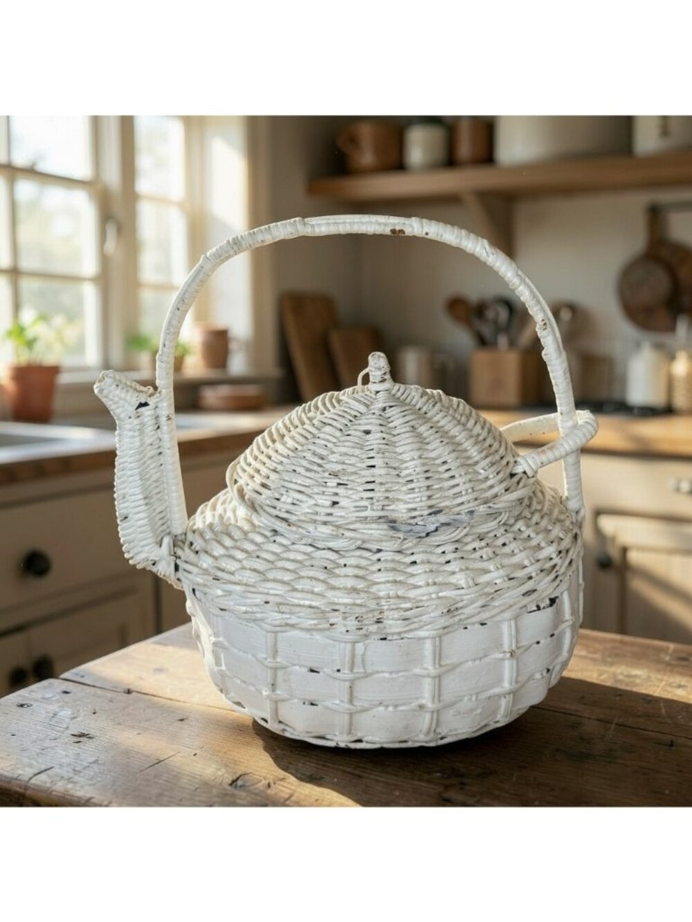 VTG White Wicker Teapot Basket Small Cottagecore Country Removable Lid 6.5"